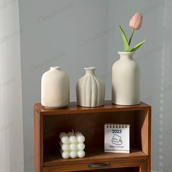Nordic Ceramic Vase for Creative Flower Arrangement Hydroponic Plant Tabletop Living Room Decor Modern Minimalist Style